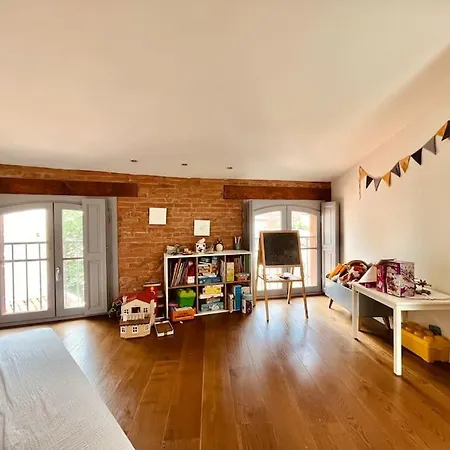 Superbe Duplex Climatise Place St Etienne, Parking Apartamento